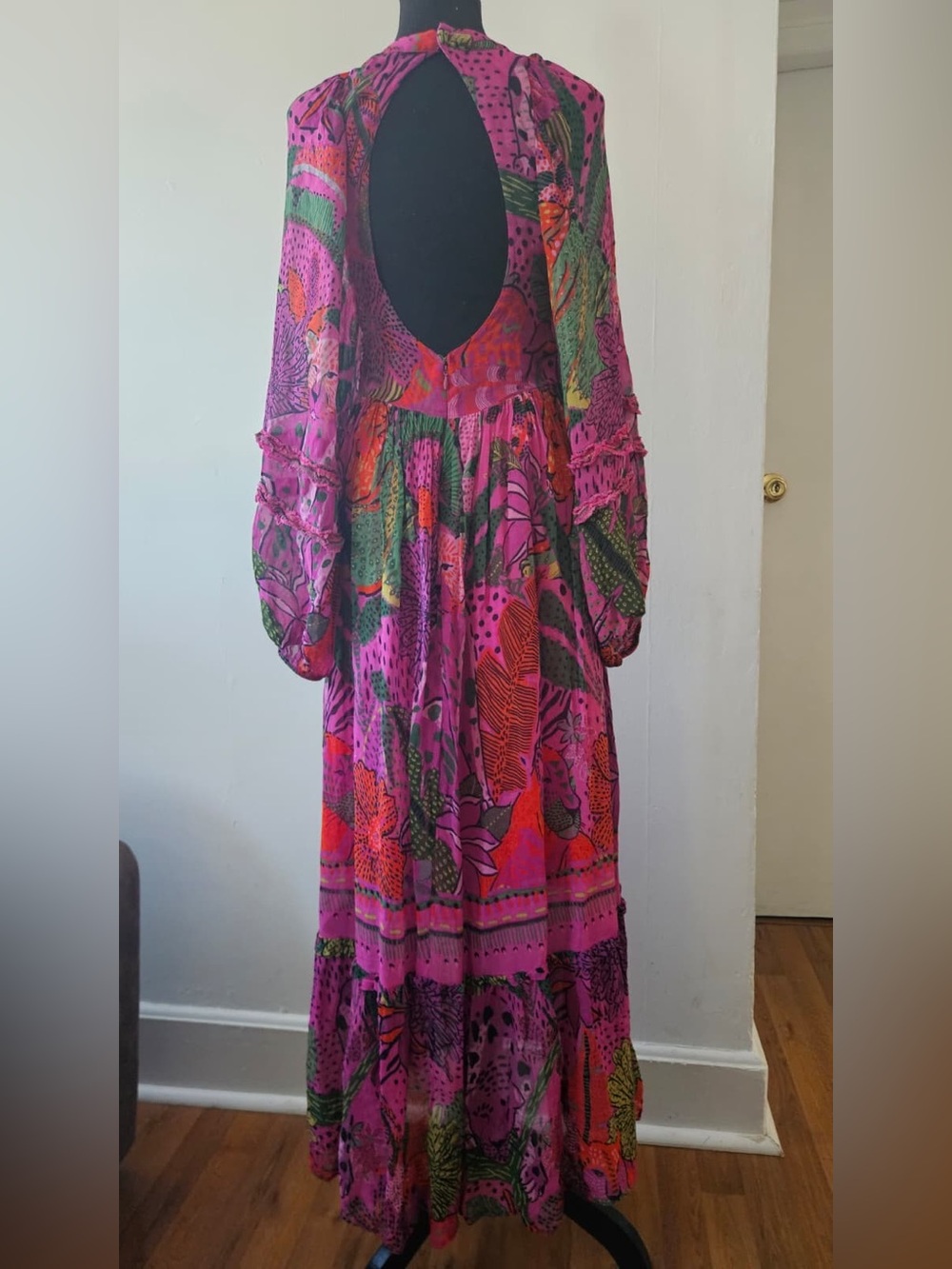 Farm Rio Long-Sleeve V-Neck Dress - Picture 7 of 8